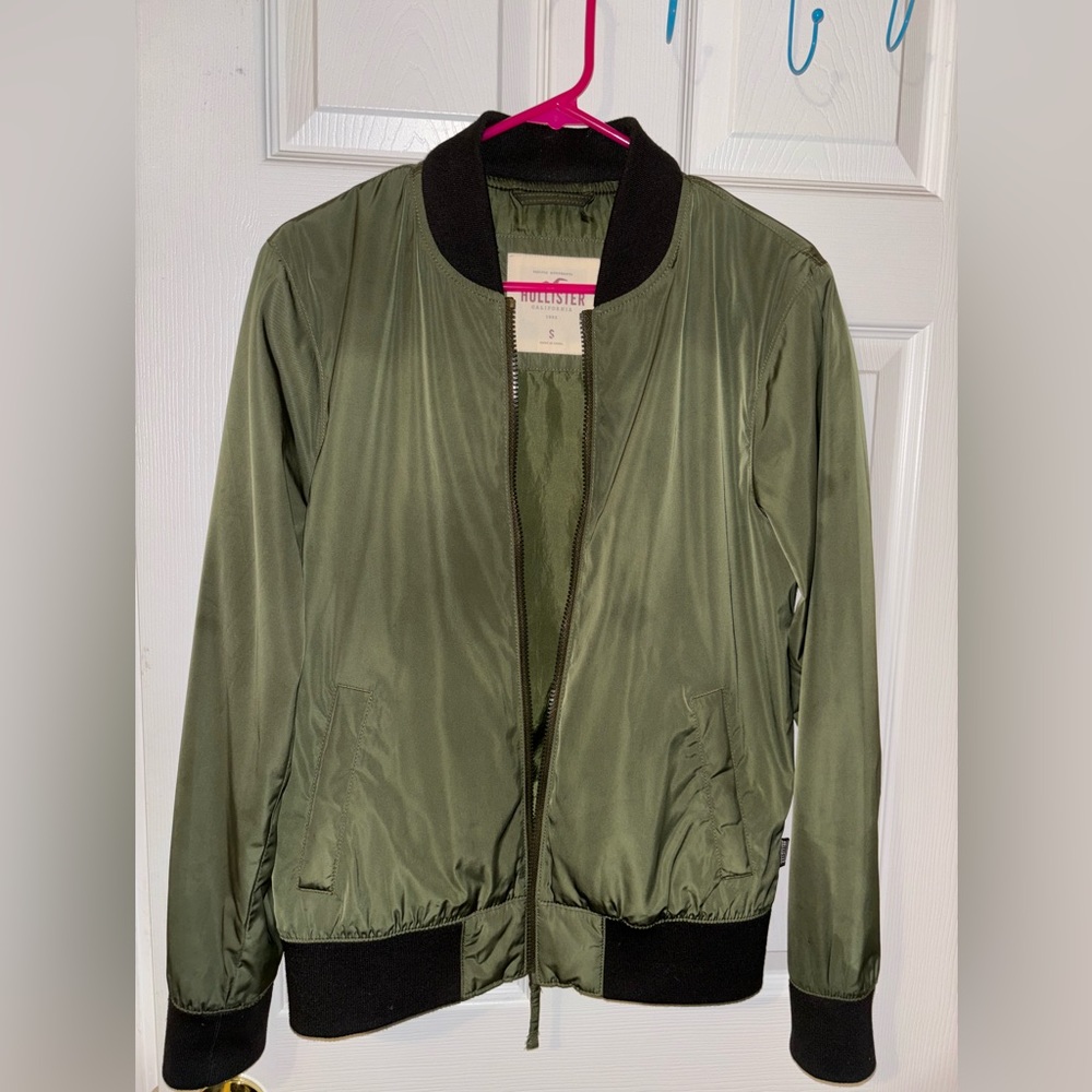 Men’s Hollister - Bomber Windbreaker jacket Size S